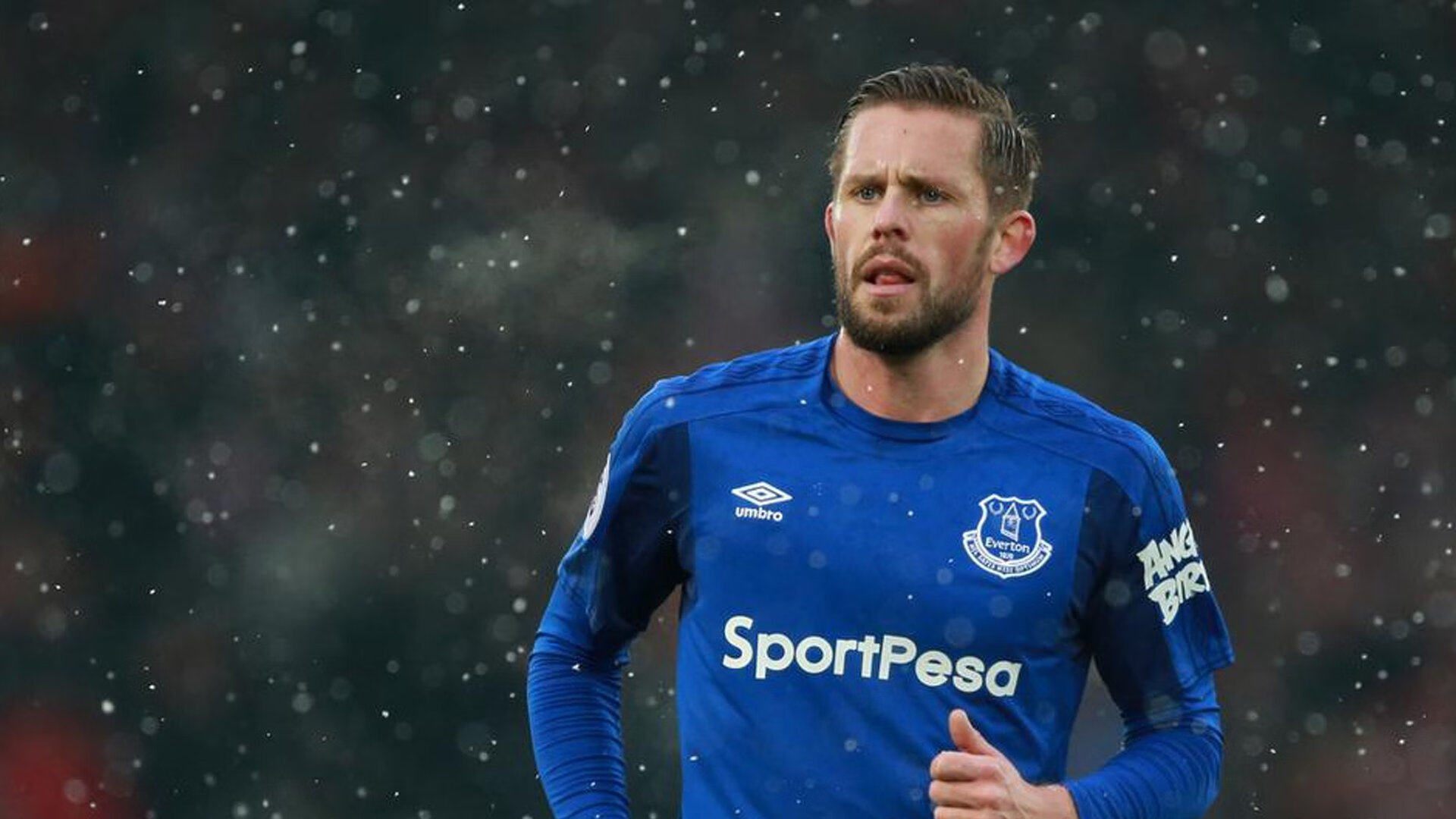 五大联赛的薪资结构对球员流动性的影响，五大联赛最高年薪